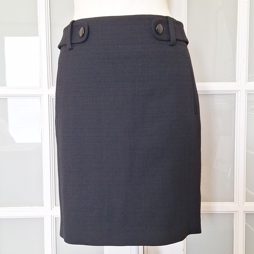 LIKE NEW Banana Republic Black Wool Skirt Size 2